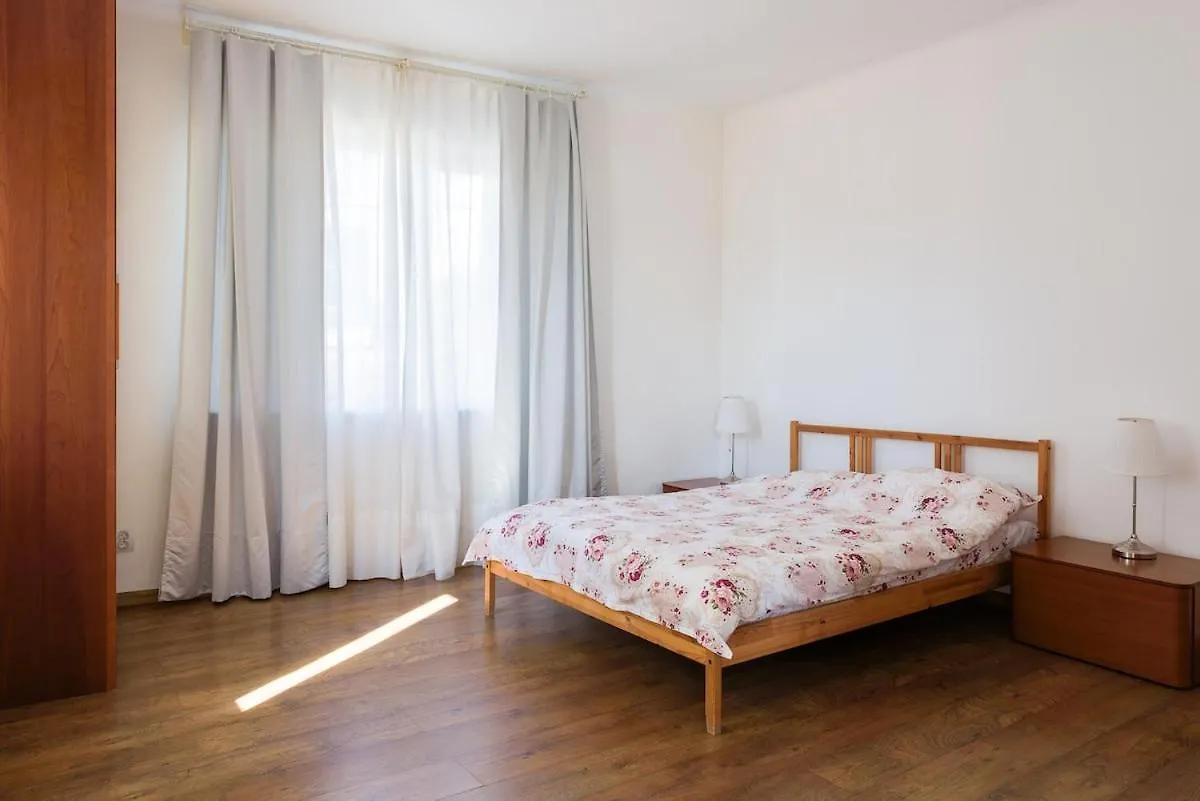 City Center 1 Bedroom Apt Bucharest 0*,